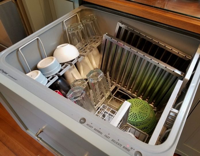 cleaning reusable range hood filters in dishwasher